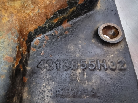 Massey Ferguson 5612, 5400, 5600, 5700, 6700 Hydraulic Pump Cover 4313856m1 - Hidraulika: foto 4 Massey Ferguson 5612, 5400, 5600, 5700, 6700 Hydraulic Pump Cover 4313856m1 - Hidraulika: foto 4