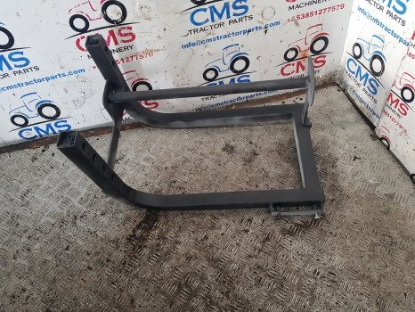 Massey Ferguson 5612, 5613, 5611, 5712 Fuel Tank Support Bracket Lhs 4356814m91 - Degalų bakas: foto 3 Massey Ferguson 5612, 5613, 5611, 5712 Fuel Tank Support Bracket Lhs 4356814m91 - Degalų bakas: foto 3