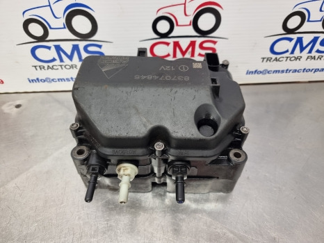 Massey Ferguson 5713, Valtra, Fendt , Def Filter Module V837074846, 837074846 - Purkštukas: foto 1 Massey Ferguson 5713, Valtra, Fendt , Def Filter Module V837074846, 837074846 - Purkštukas: foto 1