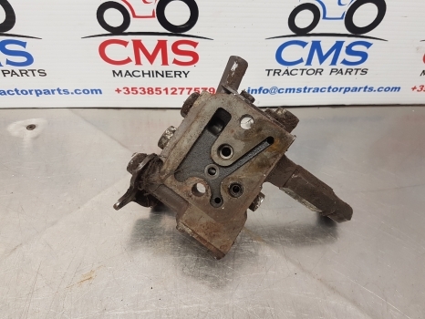 Massey Ferguson 675, 399, 372n, 375, 4225, 4255 Hydraulic Valve Assy 1679099m95 - Hidraulinis vožtuvas - Traktorius: foto 3 Massey Ferguson 675, 399, 372n, 375, 4225, 4255 Hydraulic Valve Assy 1679099m95 - Hidraulinis vožtuvas - Traktorius: foto 3