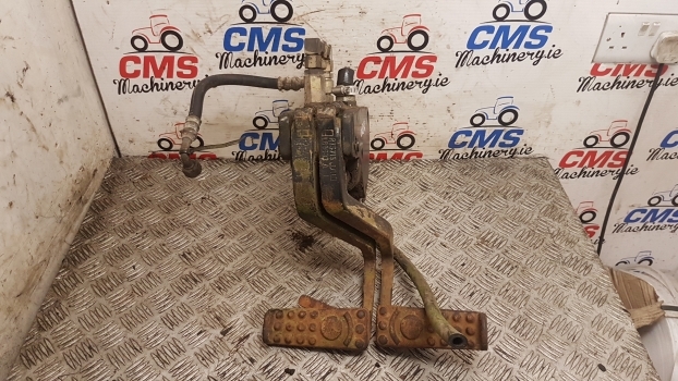 Matbro Teleram Brake Master Cylinder. Please Check The Photos. - Stabdžių cilindras - Teleskopinis krautuvas: foto 1 Matbro Teleram Brake Master Cylinder. Please Check The Photos. - Stabdžių cilindras - Teleskopinis krautuvas: foto 1