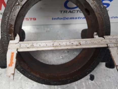 Pakaba - Traktorius Mccormick Case Mxc, Mc Mc100 Front Axle Support Bracket Rear 138533, 318588a1: foto 7
