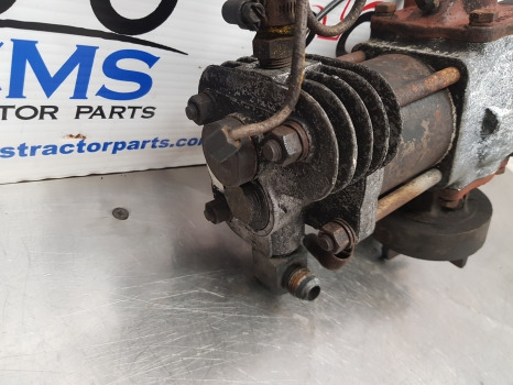 Muir Hill H42 Air Compressor Pcga819r2 - Oro kondicionierius dalis: foto 2 Muir Hill H42 Air Compressor Pcga819r2 - Oro kondicionierius dalis: foto 2
