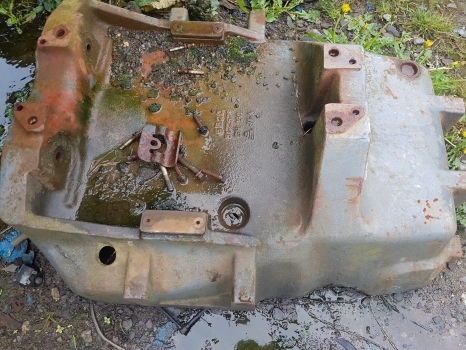 New Holland 8360, 8260, 8560, Fiat 4wd Front Axle Support 5172678, 82015150 - Priekinė ašis - Traktorius: foto 2 New Holland 8360, 8260, 8560, Fiat 4wd Front Axle Support 5172678, 82015150 - Priekinė ašis - Traktorius: foto 2