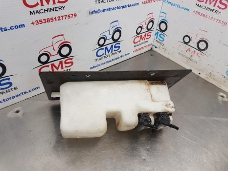 New Holland Case Maxxum Windshield Washer Reservoir 82030995, 82030996, 82030994 - Valytuvas - Žemės ūkio technika: foto 3 New Holland Case Maxxum Windshield Washer Reservoir 82030995, 82030996, 82030994 - Valytuvas - Žemės ūkio technika: foto 3