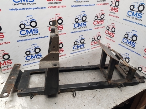 New Holland Case Puma 145, T7.200 Hood Support Assy 84337706, 84485123, 84268312 - Kapotas - Traktorius: foto 1 New Holland Case Puma 145, T7.200 Hood Support Assy 84337706, 84485123, 84268312 - Kapotas - Traktorius: foto 1