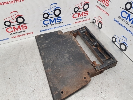 New Holland Case Puma T6000, T7 T7.200 Hood Bonnet Support 84153356, 87353681 - Kapotas - Traktorius: foto 3 New Holland Case Puma T6000, T7 T7.200 Hood Bonnet Support 84153356, 87353681 - Kapotas - Traktorius: foto 3