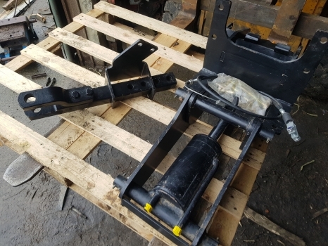 New Holland Case Td5, Td, Farmall, Jx Ser Dromone Pick Up Hitch Complete P57828 - Greita jungtis - Traktorius: foto 1 New Holland Case Td5, Td, Farmall, Jx Ser Dromone Pick Up Hitch Complete P57828 - Greita jungtis - Traktorius: foto 1
