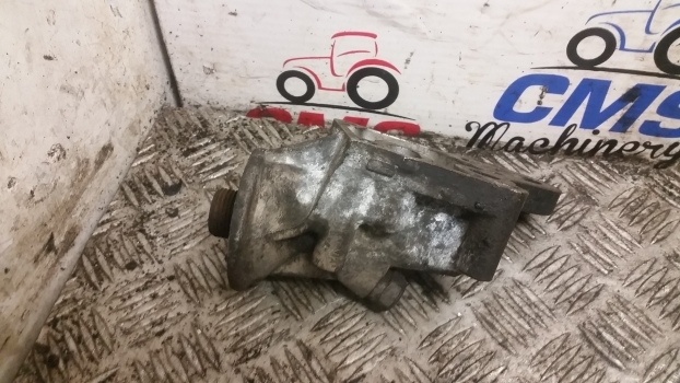 New Holland T5.100, T5.110, T5.120 Engine Oil Filter Housing 5802015453 - Alyvos filtras - Traktorius: foto 4 New Holland T5.100, T5.110, T5.120 Engine Oil Filter Housing 5802015453 - Alyvos filtras - Traktorius: foto 4