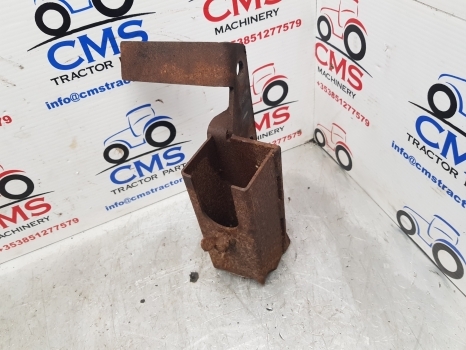 New Holland T7.225, T7.190 Drawbar, Hook Holding Bracket - Greita jungtis - Traktorius: foto 5 New Holland T7.225, T7.190 Drawbar, Hook Holding Bracket - Greita jungtis - Traktorius: foto 5