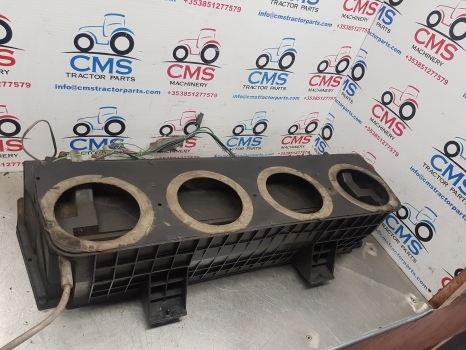 New Holland Tm150m,ford Series Air Conditioner Without Blower 82009237 87701044 - Oro kondicionierius dalis - Traktorius: foto 3 New Holland Tm150m,ford Series Air Conditioner Without Blower 82009237 87701044 - Oro kondicionierius dalis - Traktorius: foto 3