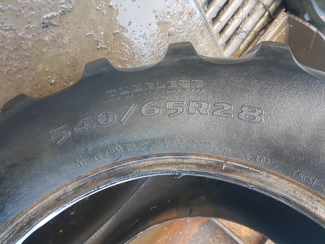 Tyre Dt820 Goodyear 540/65r28, 540/65 R28 - Padanga - Traktorius: foto 2 Tyre Dt820 Goodyear 540/65r28, 540/65 R28 - Padanga - Traktorius: foto 2