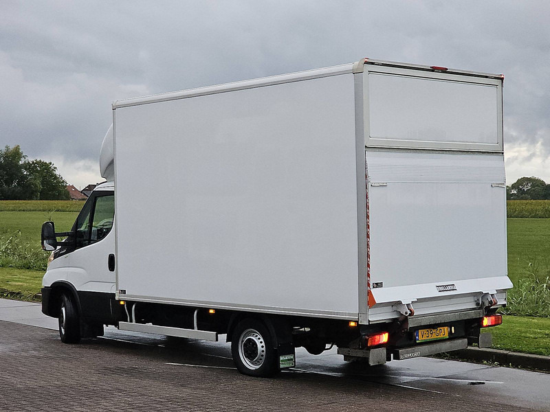 Iveco Daily 35S18 ac automaat EURO6 - Furgonas su krovinių dėže: foto 5 Iveco Daily 35S18 ac automaat EURO6 - Furgonas su krovinių dėže: foto 5
