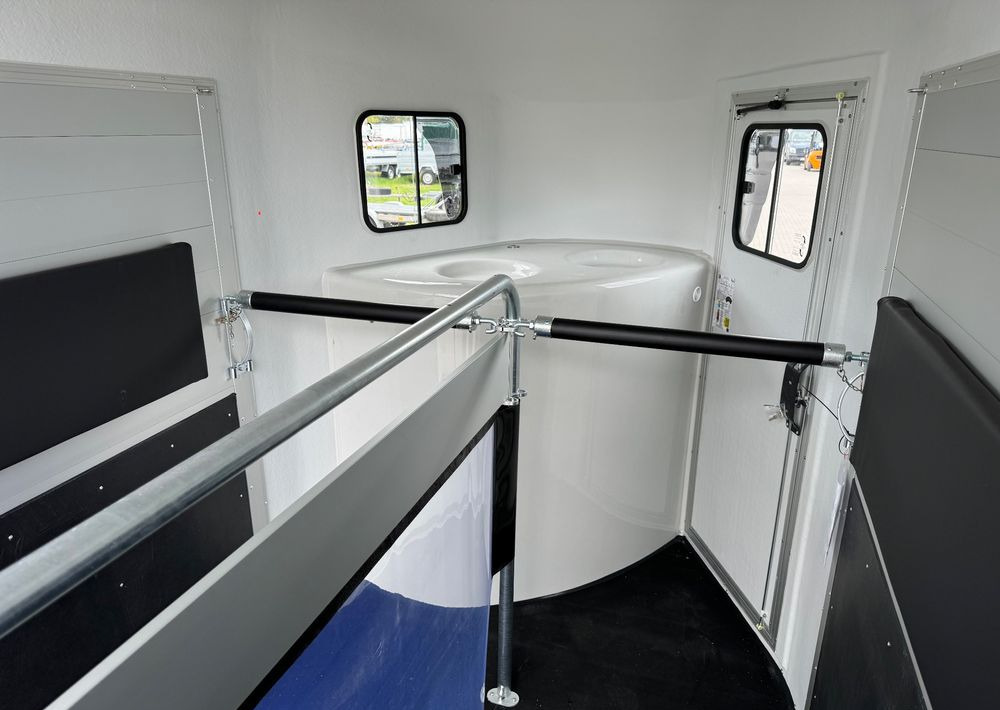 Nauja Priekaba žirgams vežti CHEVAL LIBERTÉ Gold Orgin ALU + siodlarnia - do przewozu 2 koni | 2000 kg: foto 18 Nauja Priekaba žirgams vežti CHEVAL LIBERTÉ Gold Orgin ALU + siodlarnia - do przewozu 2 koni | 2000 kg: foto 18