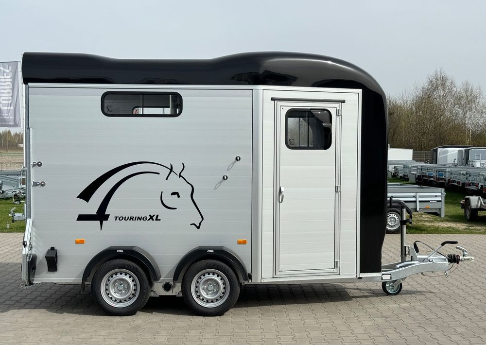 CHEVAL LIBERTÉ Touring Country XL przyczepa na dwa konie | duża siodlarnia | drzwi boczne | rampa przednia | 387×179 cm | ALUMINIOWA | Debon | dostawa | mocna i solidna | - Priekaba žirgams vežti: foto 2 CHEVAL LIBERTÉ Touring Country XL przyczepa na dwa konie | duża siodlarnia | drzwi boczne | rampa przednia | 387×179 cm | ALUMINIOWA | Debon | dostawa | mocna i solidna | - Priekaba žirgams vežti: foto 2