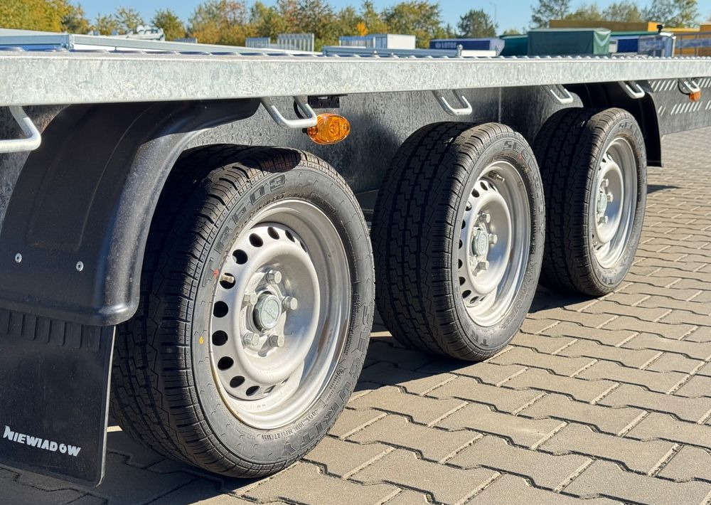 NIEWIADÓW Niewiadów Indiana 8,5x2,1 m , 3,5T - Autovežis priekaba: foto 4 NIEWIADÓW Niewiadów Indiana 8,5x2,1 m , 3,5T - Autovežis priekaba: foto 4
