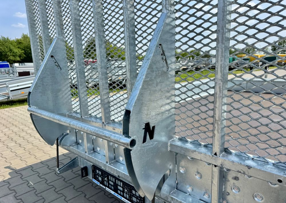 Niewiadów KN401835T - 400 x 185 cm | 2570kg ładowności | trap stalowy | 3-osiowa budowlanka - Priekaba spec technikai: foto 4 Niewiadów KN401835T - 400 x 185 cm | 2570kg ładowności | trap stalowy | 3-osiowa budowlanka - Priekaba spec technikai: foto 4