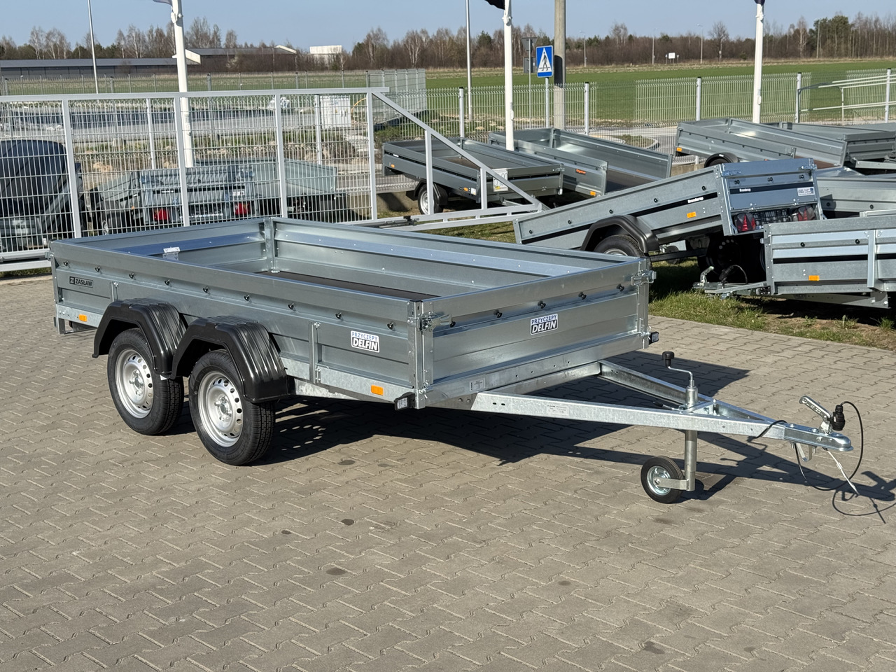 ZASŁAW 300T - przyczepa skrzyniowa 2 osie / 750kg - Automobilinė priekaba: foto 1 ZASŁAW 300T - przyczepa skrzyniowa 2 osie / 750kg - Automobilinė priekaba: foto 1