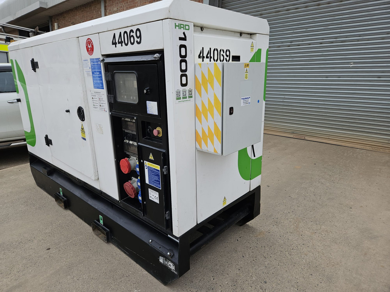 HGI 100KVA PERKINS GENERATOR DIESEL SILENT RENTAL SPECIFICATION HGI 100KVA PERKINS GENERATOR DIESEL SILENT RENTAL SPECIFICATION - Elektrinis generatorius: foto 1 HGI 100KVA PERKINS GENERATOR DIESEL SILENT RENTAL SPECIFICATION HGI 100KVA PERKINS GENERATOR DIESEL SILENT RENTAL SPECIFICATION - Elektrinis generatorius: foto 1