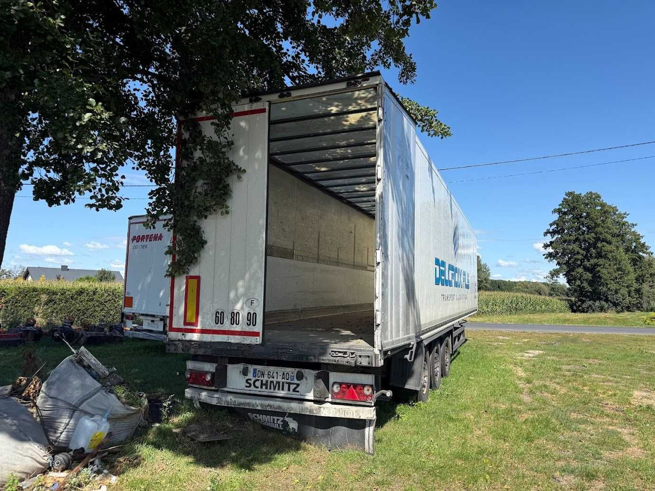 Schmitz Izoterma Kontener Box, 2015 r , z Francji - Furgonas puspriekabė: foto 1 Schmitz Izoterma Kontener Box, 2015 r , z Francji - Furgonas puspriekabė: foto 1