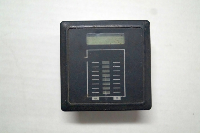 Jungheinrich 51201885 | Battery/hour indicator Candis 4 can open Battery/hour indicator Candis 4 can open - Prietaisų skydas - Krovimo technika: foto 1 Jungheinrich 51201885 | Battery/hour indicator Candis 4 can open Battery/hour indicator Candis 4 can open - Prietaisų skydas - Krovimo technika: foto 1