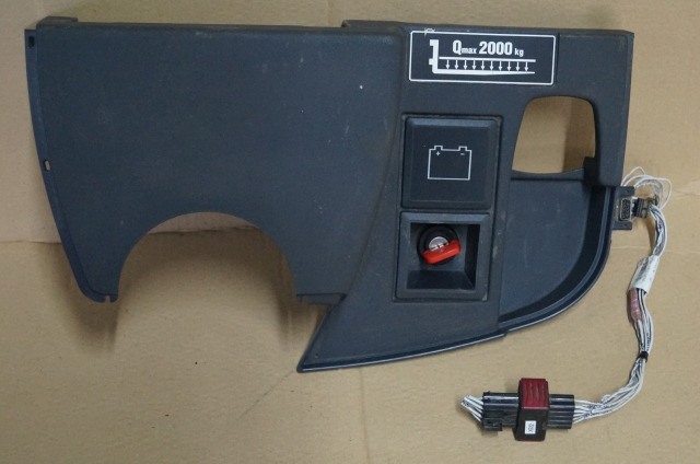 Jungheinrich 51212750 | Dashboard including ignition switch and LED battery indi - Prietaisų skydas - Krovimo technika: foto 1 Jungheinrich 51212750 | Dashboard including ignition switch and LED battery indi - Prietaisų skydas - Krovimo technika: foto 1