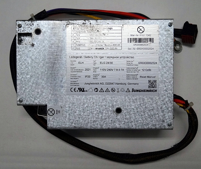 Jungheinrich 51871342 | build in charger 24V/30A 100-300Ah sn. SR0X0002524 - Elektros sistema - Krovimo technika: foto 1 Jungheinrich 51871342 | build in charger 24V/30A 100-300Ah sn. SR0X0002524 - Elektros sistema - Krovimo technika: foto 1