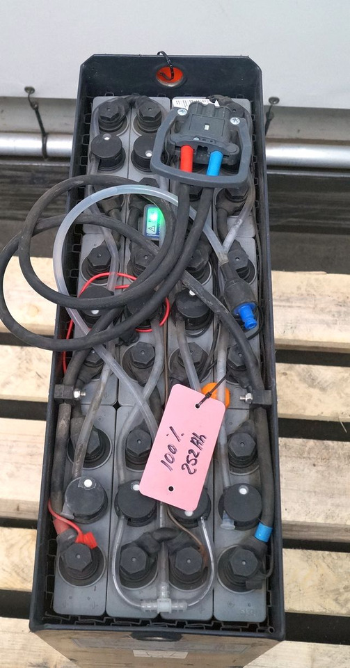 Jungheinrich unknown | Battery 24 2PZS250 year 2022 weight 212 kg sn. 203453 out - Akumuliatorius - Krovimo technika: foto 2 Jungheinrich unknown | Battery 24 2PZS250 year 2022 weight 212 kg sn. 203453 out - Akumuliatorius - Krovimo technika: foto 2