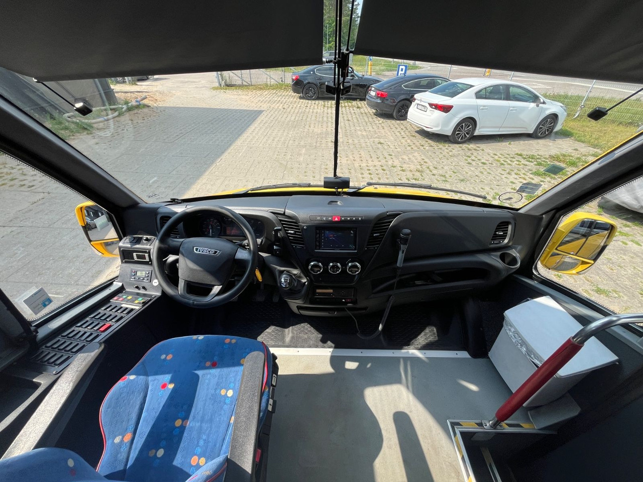 Turistinis autobusas Iveco Rosero First / 24+1+1 / Telma/ EURO6: foto 20 Turistinis autobusas Iveco Rosero First / 24+1+1 / Telma/ EURO6: foto 20