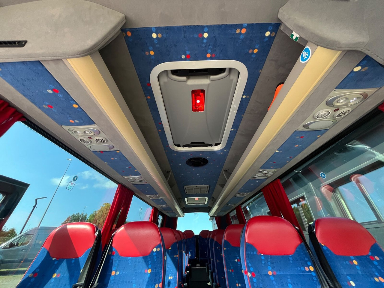 Turistinis autobusas Iveco Rosero First / 24+1+1 / Telma/ EURO6: foto 17 Turistinis autobusas Iveco Rosero First / 24+1+1 / Telma/ EURO6: foto 17