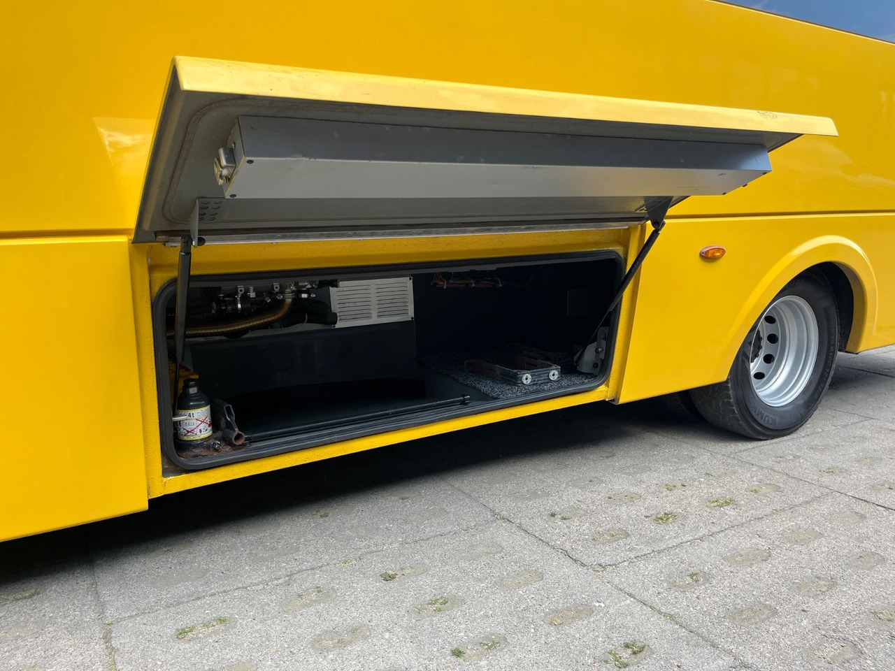 Turistinis autobusas Iveco Rosero First / 24+1+1 / Telma/ EURO6: foto 7 Turistinis autobusas Iveco Rosero First / 24+1+1 / Telma/ EURO6: foto 7