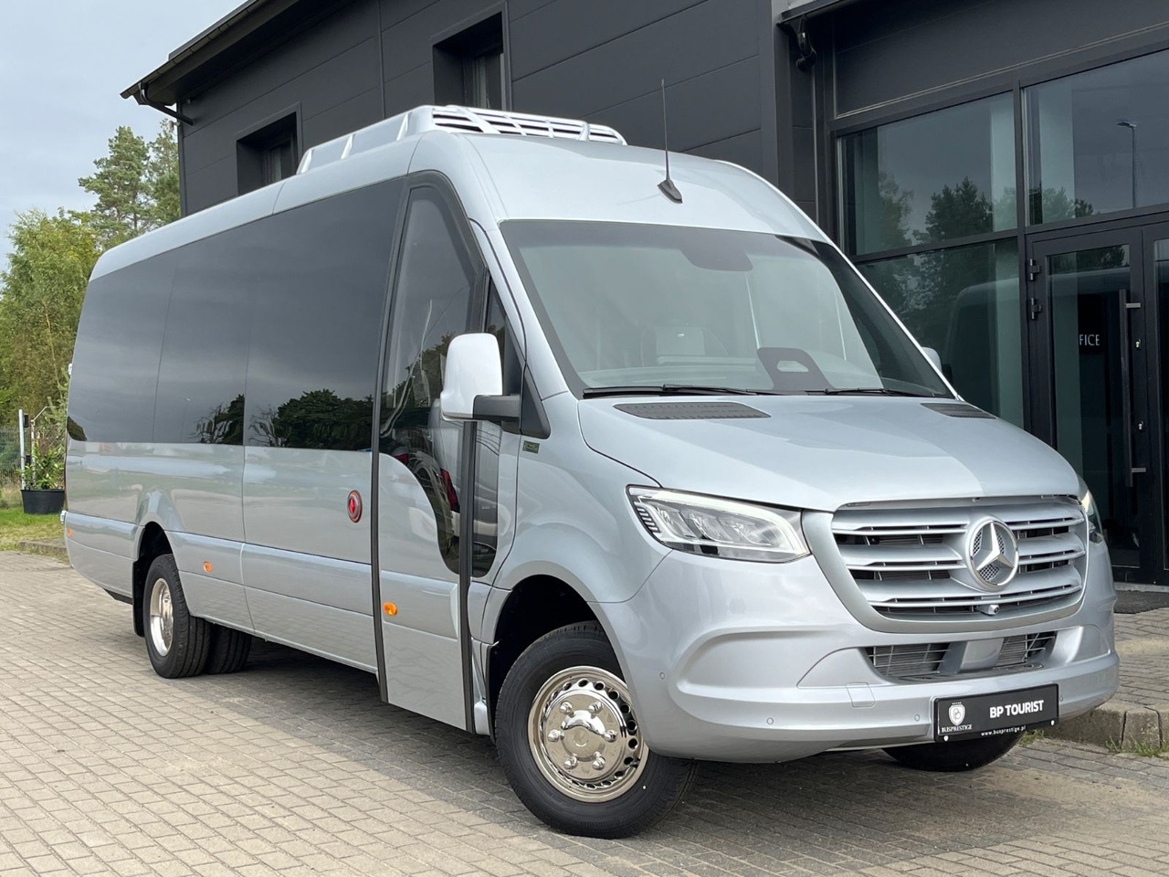 Mercedes-Benz Sprinter 519 TRANSFER XL / 22+1+1 / ON STOCK!!! Mercedes-Benz Sprinter 519 TOURIST XL/ 21-24 Seats/ IN STOCK! - Mikroautobusas, Keleivinis furgonas: foto 1 Mercedes-Benz Sprinter 519 TRANSFER XL / 22+1+1 / ON STOCK!!! Mercedes-Benz Sprinter 519 TOURIST XL/ 21-24 Seats/ IN STOCK! - Mikroautobusas, Keleivinis furgonas: foto 1