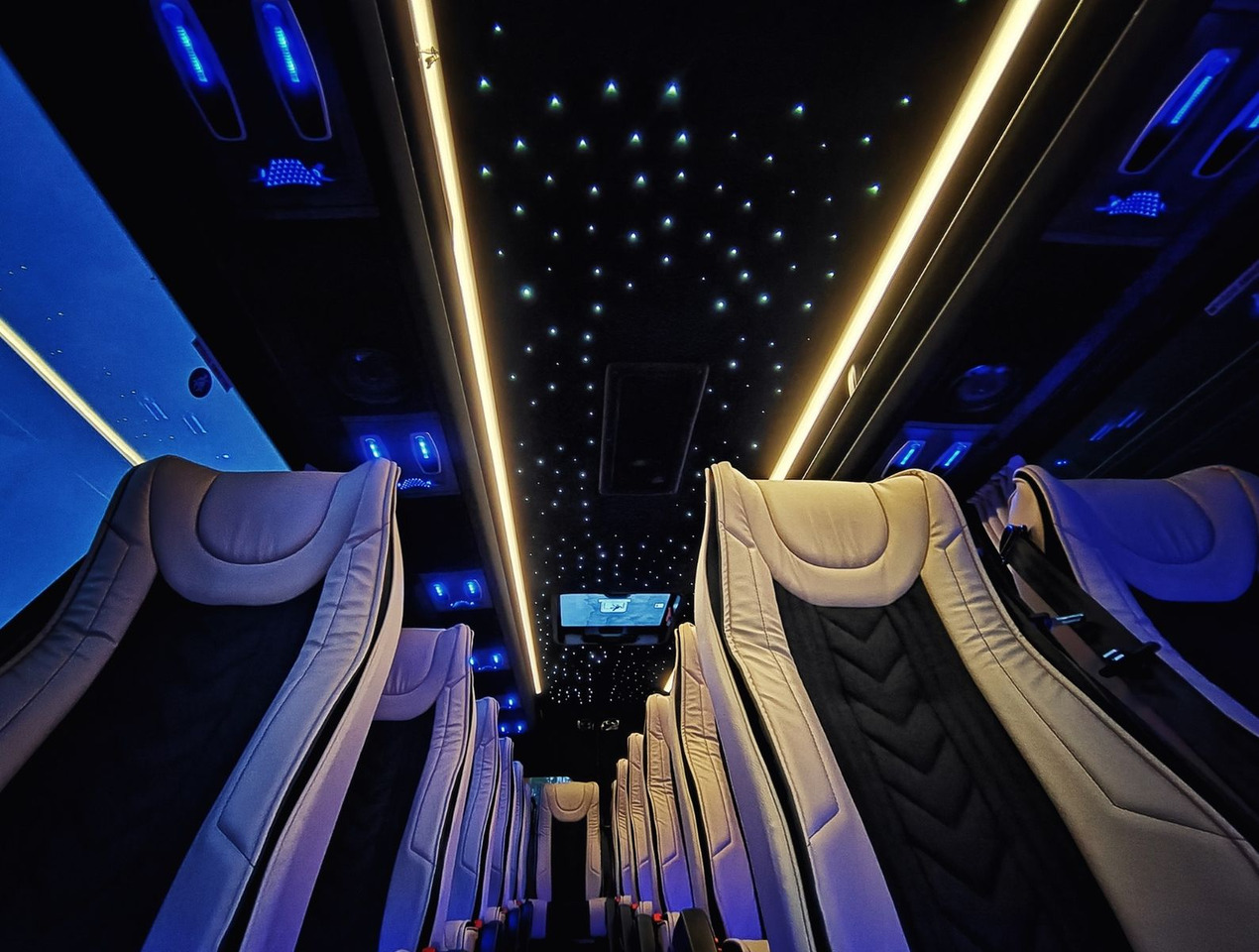 Mercedes-Benz Sprinter 519 XL /19+1+1/Luxury Bus /Coming Soon! Mercedes-Benz Sprinter 519 XL /19+1+1/Luxury /Panorama Windows - Mikroautobusas, Keleivinis furgonas: foto 1 Mercedes-Benz Sprinter 519 XL /19+1+1/Luxury Bus /Coming Soon! Mercedes-Benz Sprinter 519 XL /19+1+1/Luxury /Panorama Windows - Mikroautobusas, Keleivinis furgonas: foto 1