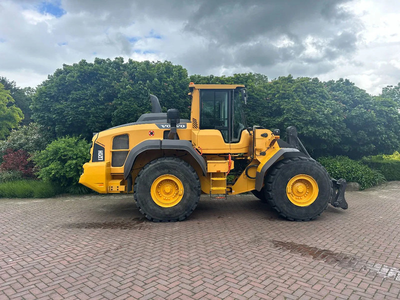 Volvo L120 H - Ratinis krautuvas: foto 5 Volvo L120 H - Ratinis krautuvas: foto 5