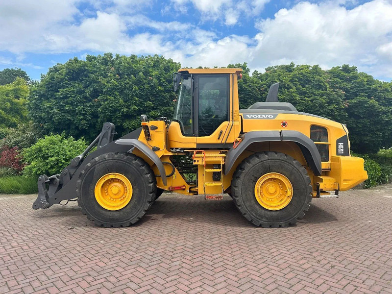 Volvo L120 H - Ratinis krautuvas: foto 1 Volvo L120 H - Ratinis krautuvas: foto 1