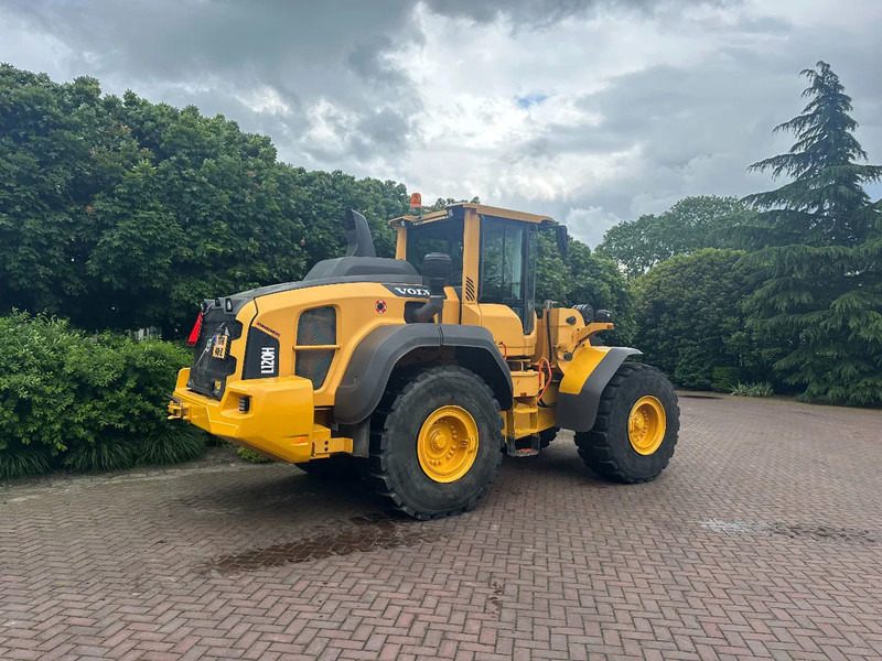 Volvo L120 H - Ratinis krautuvas: foto 4 Volvo L120 H - Ratinis krautuvas: foto 4