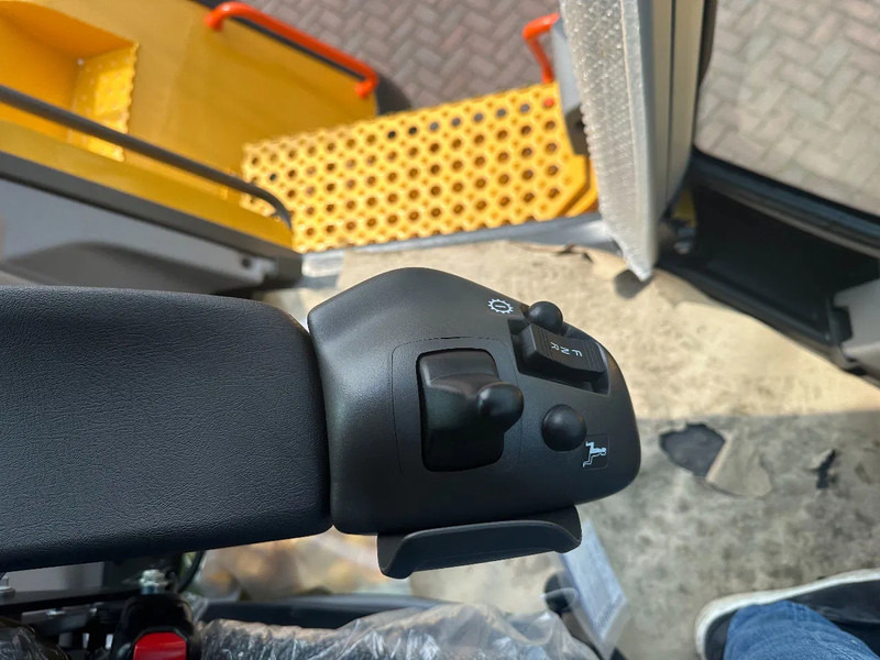 Nauja Ratinis krautuvas Volvo L260 H UNUSED: foto 18