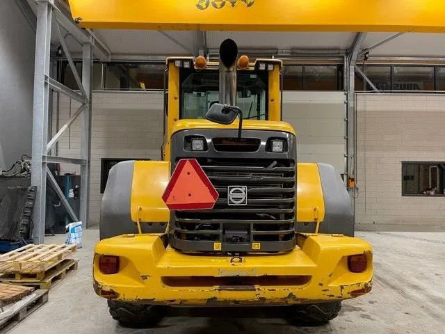 Volvo L70 F - Ratinis krautuvas: foto 2 Volvo L70 F - Ratinis krautuvas: foto 2