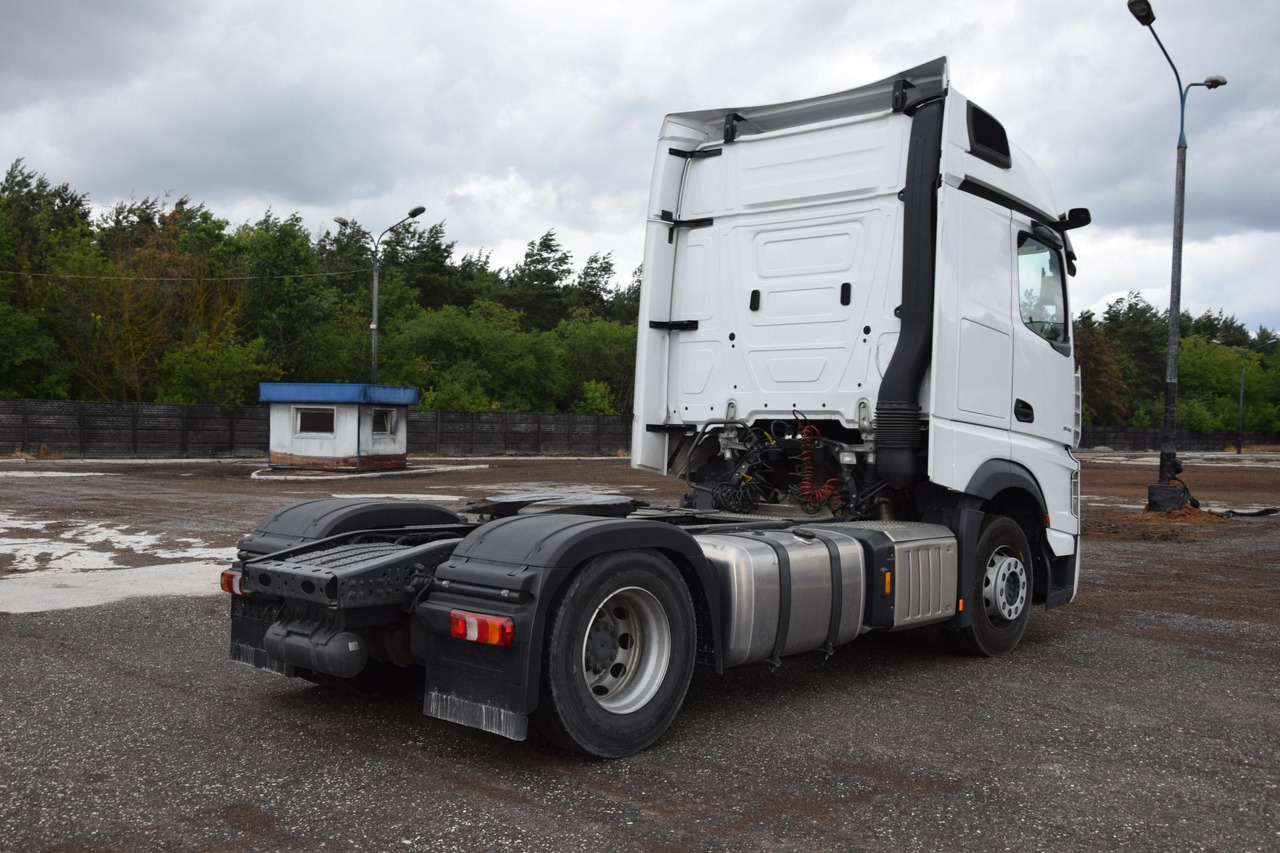 Mercedes-Benz Actros 5 1845 BigSpace Max tanks - Vilkikas: foto 4 Mercedes-Benz Actros 5 1845 BigSpace Max tanks - Vilkikas: foto 4