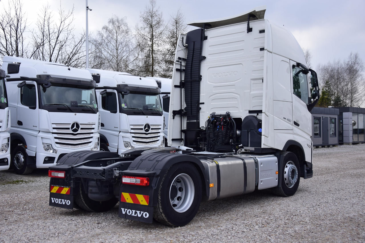 Volvo FH 460 Globetrotter XL i-Save I-ParkCool - Vilkikas: foto 4 Volvo FH 460 Globetrotter XL i-Save I-ParkCool - Vilkikas: foto 4