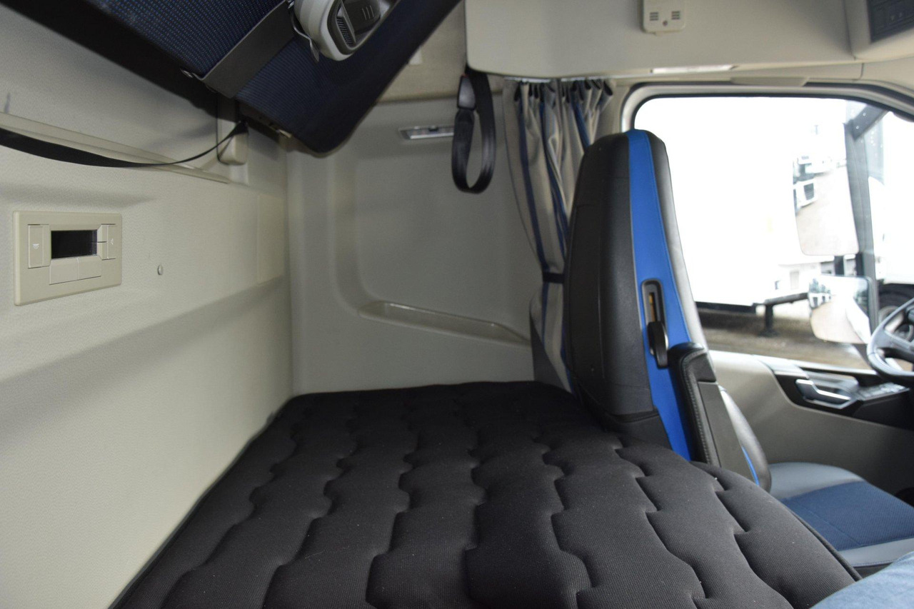 Vilkikas Volvo FH 460 Globetrotter XL i-Save: foto 12