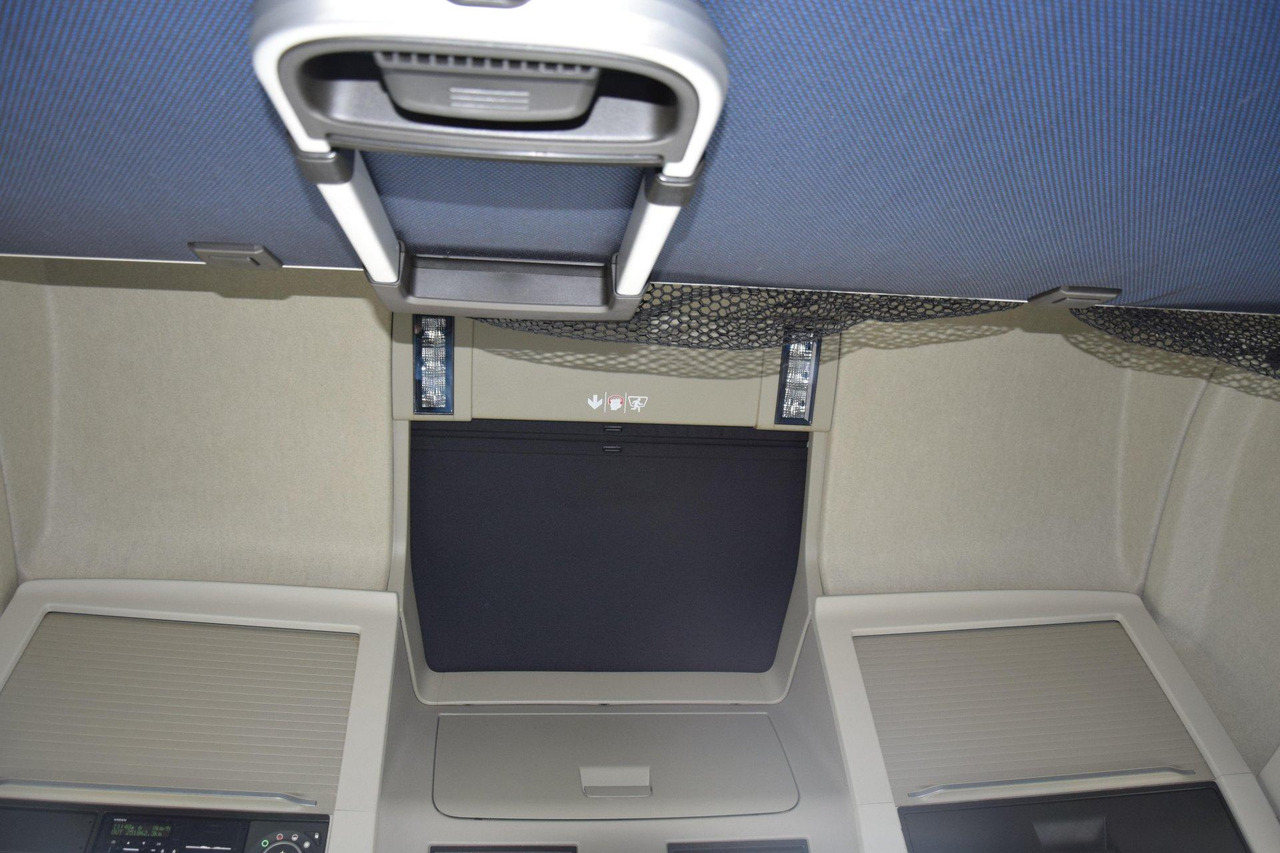 Vilkikas Volvo FH 460 Globetrotter XL i-Save: foto 14
