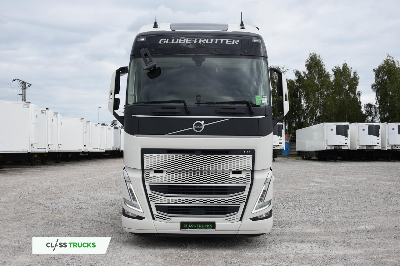 Volvo FH 460 Globetrotter XL i-Save Side Skirts - Vilkikas: foto 2 Volvo FH 460 Globetrotter XL i-Save Side Skirts - Vilkikas: foto 2