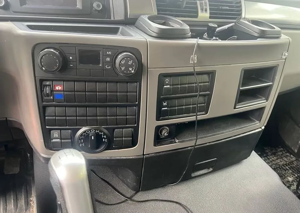 MAN TGS 41.460 8x8 • Meiller • Muldenkipper • Allrad • Euro 6d • Przebieg: 85 000 km - Savivartis sunkvežimis: foto 5 MAN TGS 41.460 8x8 • Meiller • Muldenkipper • Allrad • Euro 6d • Przebieg: 85 000 km - Savivartis sunkvežimis: foto 5