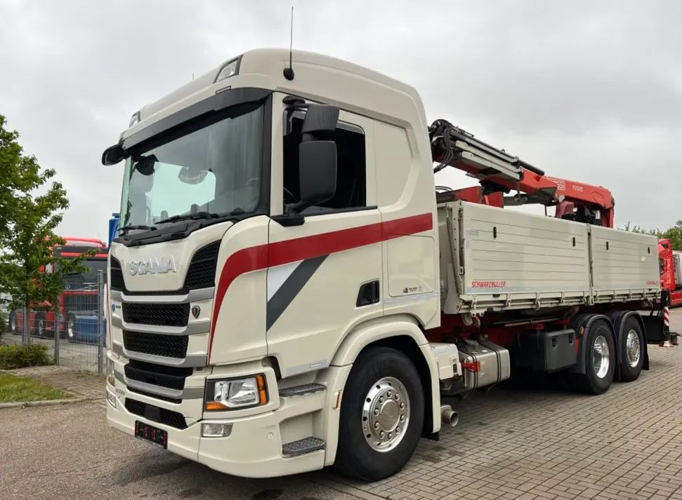 Scania R500 Baustoff / 2-stronna wywrotka Schwarzmüller /HDS Fassi F215 / Euro 6 / Napęd na tylną oś - Savivartis sunkvežimis, Sunkvežimis su kranu: foto 2 Scania R500 Baustoff / 2-stronna wywrotka Schwarzmüller /HDS Fassi F215 / Euro 6 / Napęd na tylną oś - Savivartis sunkvežimis, Sunkvežimis su kranu: foto 2