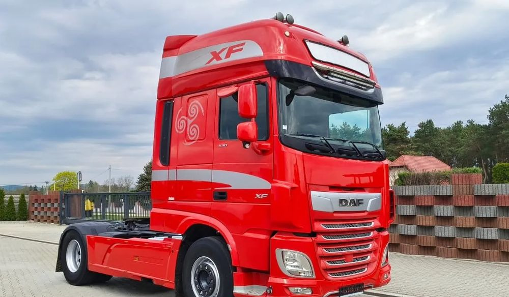 DAF XF 530 Super Space Cab | RETARDER | KLIMATYZACJA | EURO 6 | 2018 | 530 000 km - Vilkikas: foto 5 DAF XF 530 Super Space Cab | RETARDER | KLIMATYZACJA | EURO 6 | 2018 | 530 000 km - Vilkikas: foto 5