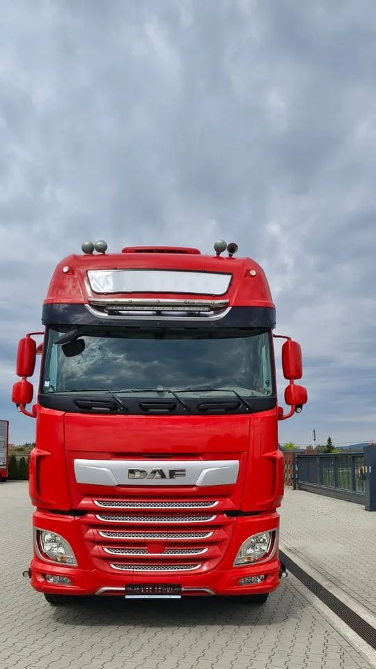 DAF XF 530 Super Space Cab | RETARDER | KLIMATYZACJA | EURO 6 | 2018 | 530 000 km - Vilkikas: foto 4 DAF XF 530 Super Space Cab | RETARDER | KLIMATYZACJA | EURO 6 | 2018 | 530 000 km - Vilkikas: foto 4