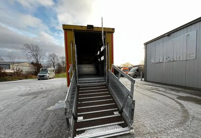 Volvo FH 420 • KABA • Transport Zwierząt 3xŚwinie/ 2xBydło 3-piętrowy • Euro 5 • Retarder • Oś podnoszona i skrętna - Gyvulių pervežimo sunkvežimis: foto 5 Volvo FH 420 • KABA • Transport Zwierząt 3xŚwinie/ 2xBydło 3-piętrowy • Euro 5 • Retarder • Oś podnoszona i skrętna - Gyvulių pervežimo sunkvežimis: foto 5