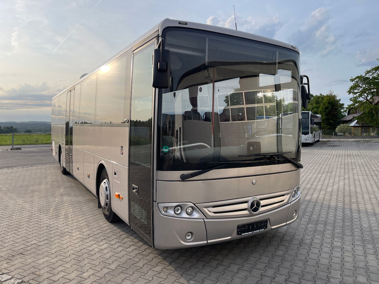 Mercedes-Benz Intouro Euro 6 mit 57 Plätzen - Priemiestinis autobusas: foto 1 Mercedes-Benz Intouro Euro 6 mit 57 Plätzen - Priemiestinis autobusas: foto 1