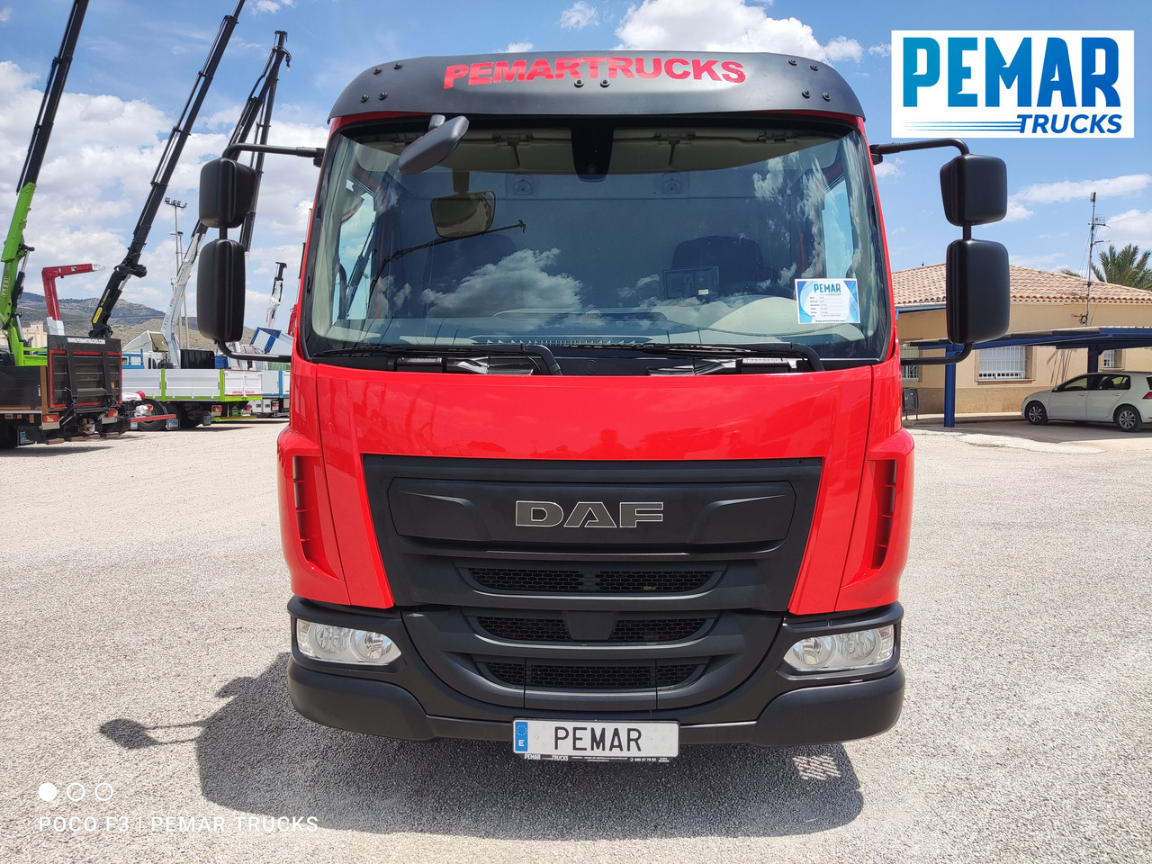 DAF LF 210 GRUA CAJA FIJA - Platforminis/ Bortinis sunkvežimis, Sunkvežimis su kranu: foto 3 DAF LF 210 GRUA CAJA FIJA - Platforminis/ Bortinis sunkvežimis, Sunkvežimis su kranu: foto 3